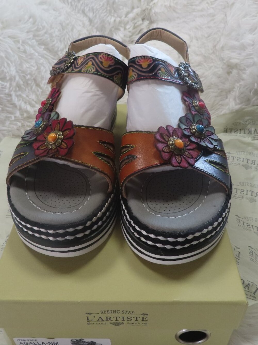 L'artiste, Navy/Multi, Size 8 1/2